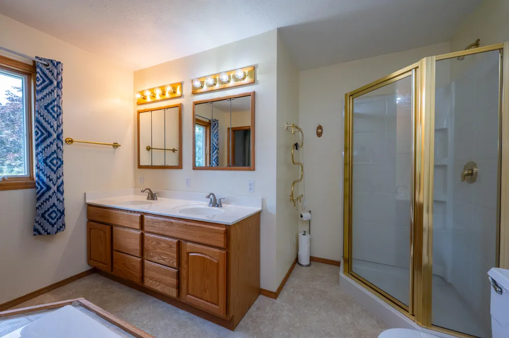 13639 S Three Oaks Road Chikaming Township, MI 49125