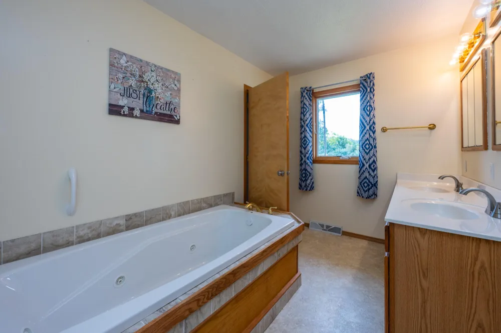 13639 S Three Oaks Road Chikaming Township, MI 49125
