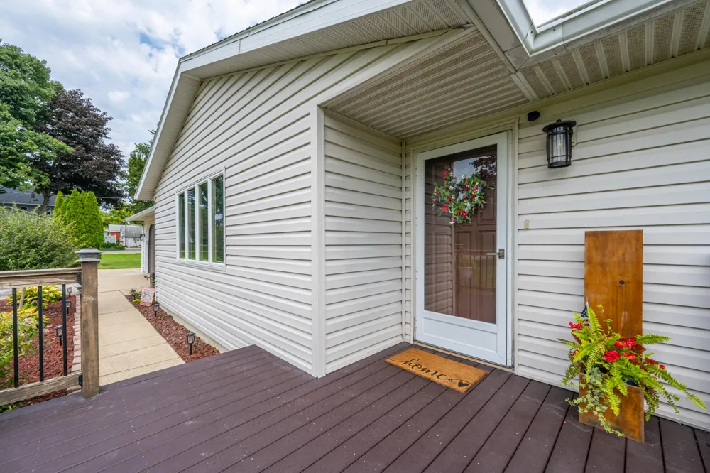 13639 S Three Oaks Road Chikaming Township, MI 49125