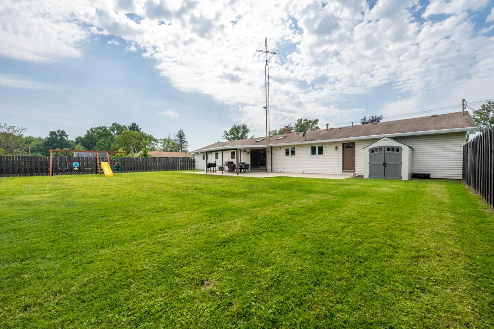 13639 S Three Oaks Road Chikaming Township, MI 49125