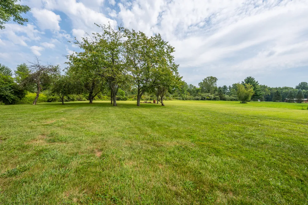 13639 S Three Oaks Road Chikaming Township, MI 49125