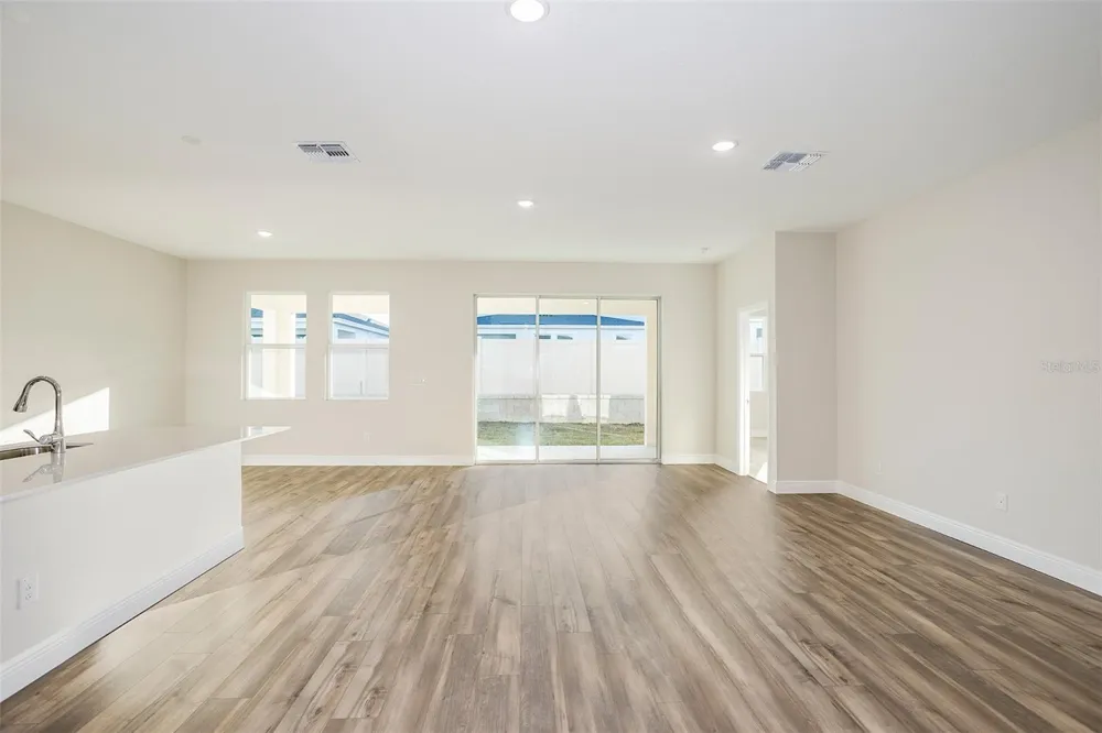 33495 HAMMOCK BEACH WAY Dade City, FL 33525
