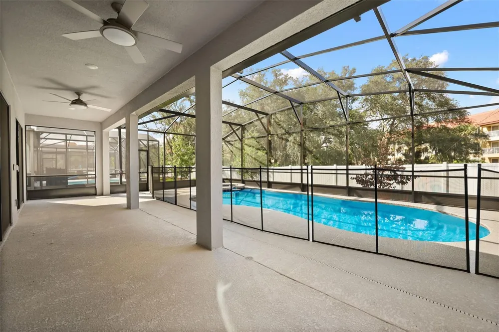5821 HIGH SEAS DRIVE Orlando, FL 32821