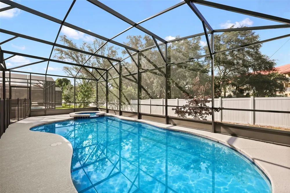 5821 HIGH SEAS DRIVE Orlando, FL 32821
