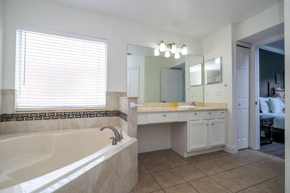 254 CORDOVA AVENUE Davenport, FL 33897