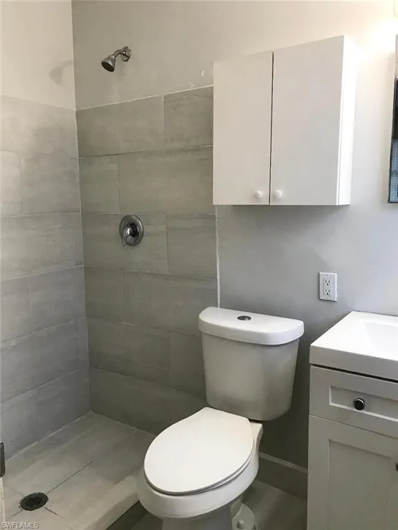 334 Palmetto Drive #2 Cape Coral, FL 33904