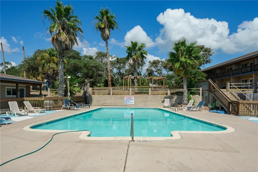 919 Fulton Beach #207 Fulton, TX 78382