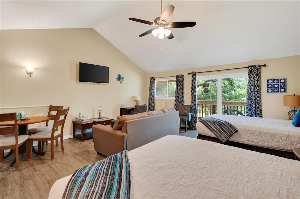 919 Fulton Beach #207 Fulton, TX 78382