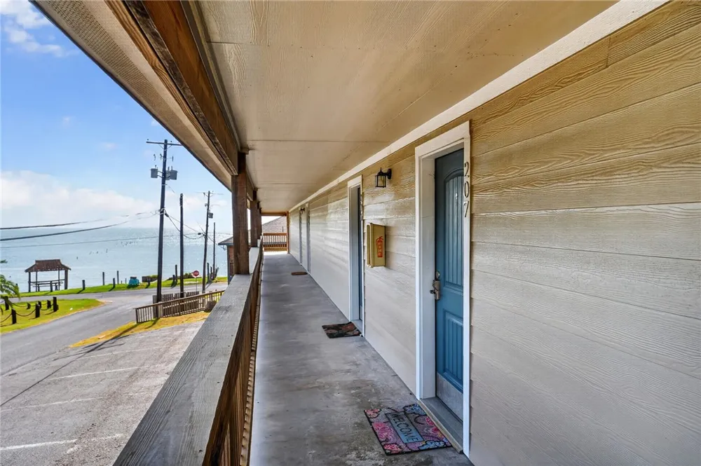 919 Fulton Beach #207 Fulton, TX 78382