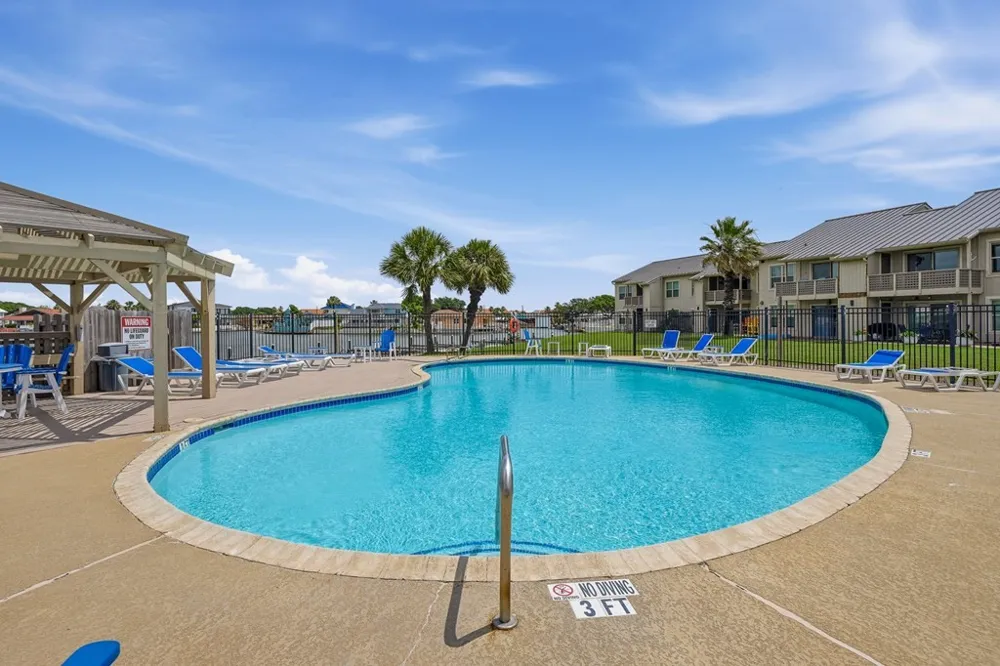 2412 Bayhouse Drive #2412 Rockport, TX 78382