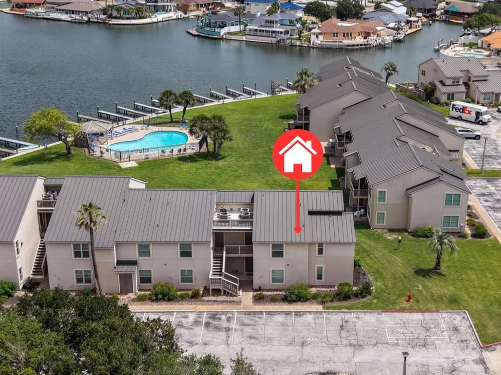 2412 Bayhouse Drive #2412 Rockport, TX 78382