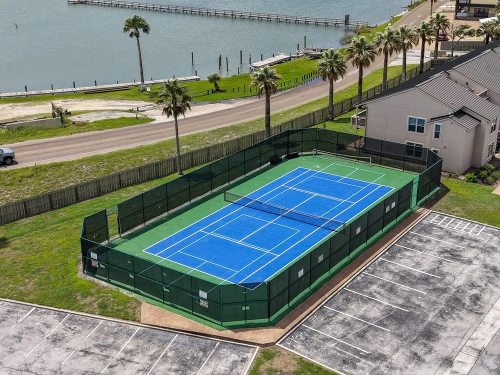 2412 Bayhouse Drive #2412 Rockport, TX 78382