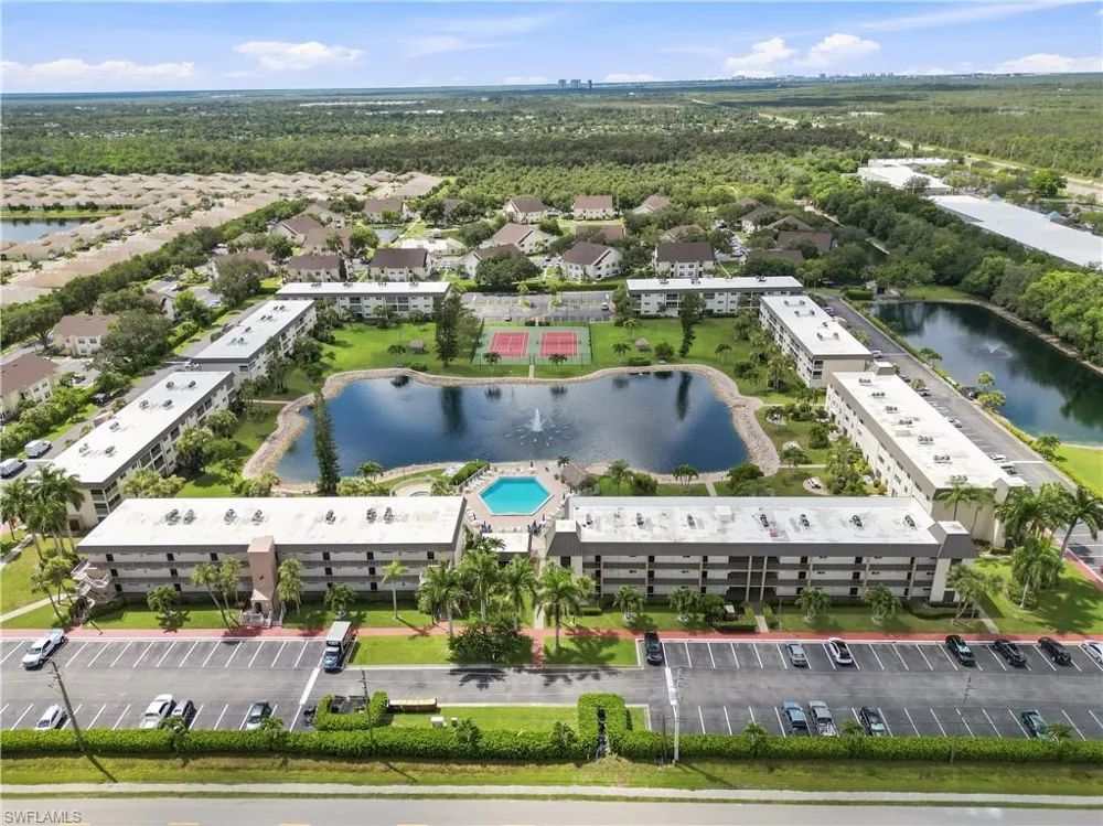1004 Manatee Road #H206 Naples, FL 34114