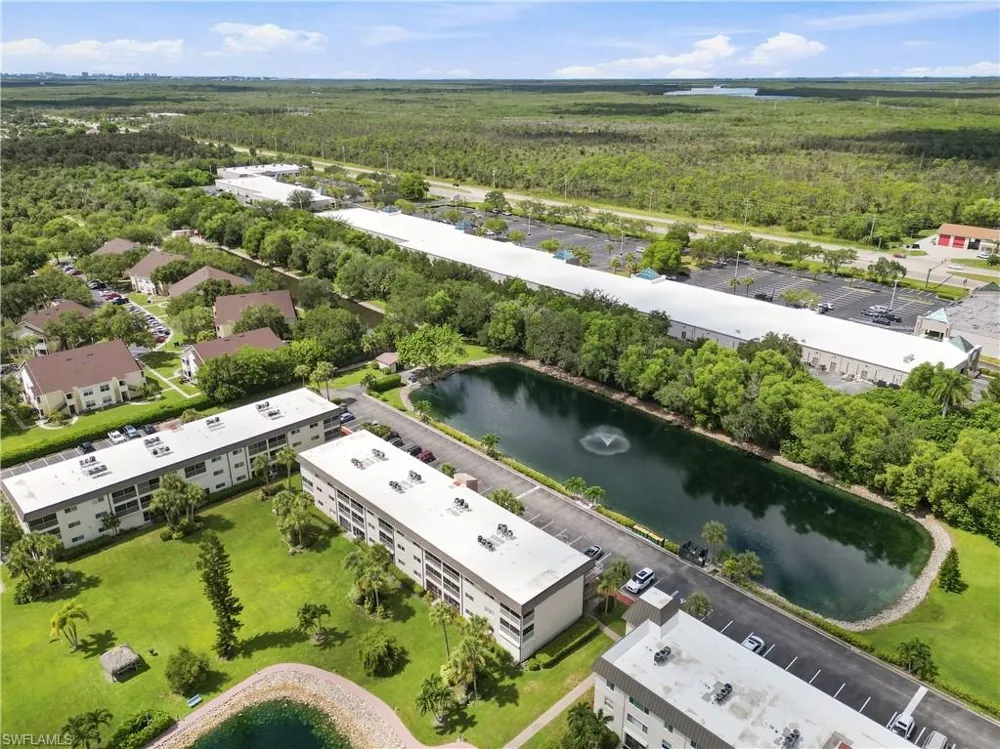 1004 Manatee Road #H206 Naples, FL 34114