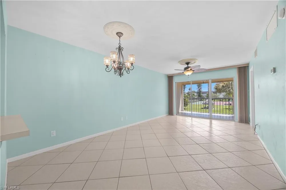 1004 Manatee Road #H206 Naples, FL 34114