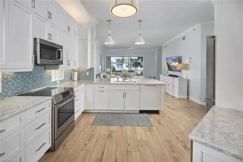 740 Bentwater Circle #101 Naples, FL 34108