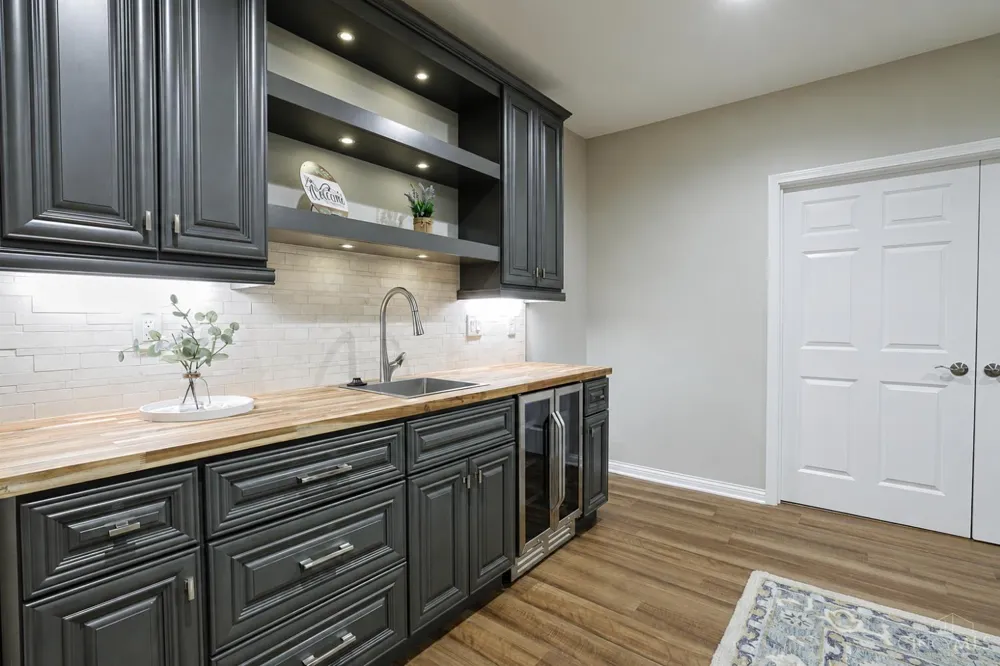 5504 Enterprise Drive Miami, OH 45150