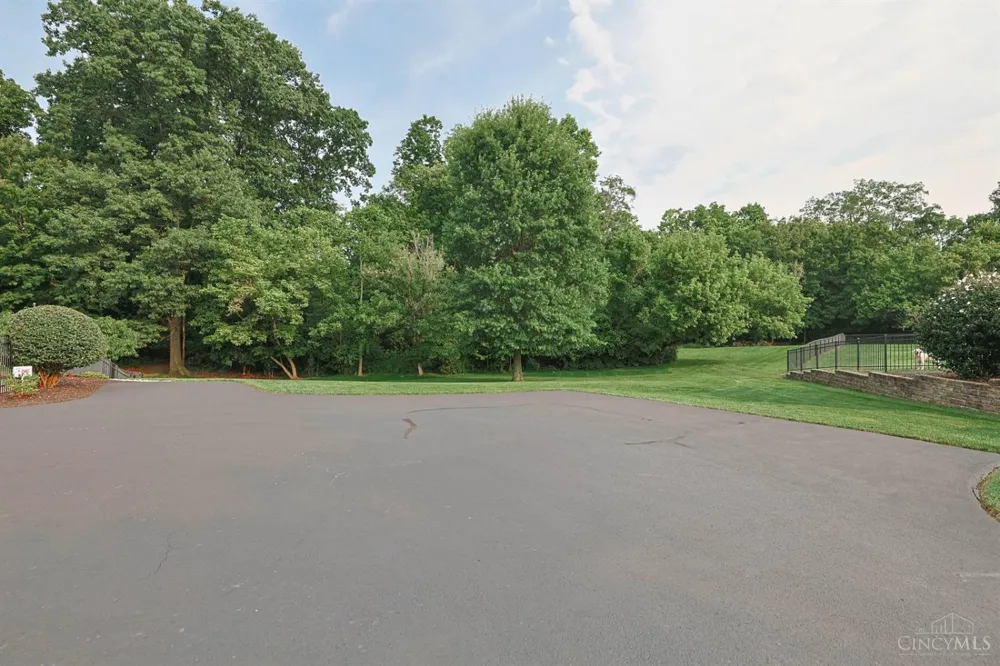 5504 Enterprise Drive Miami, OH 45150