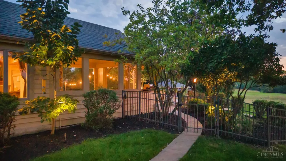20 Fairwood Drive Miamisburg, OH 45342
