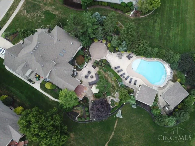 20 Fairwood Drive Miamisburg, OH 45342