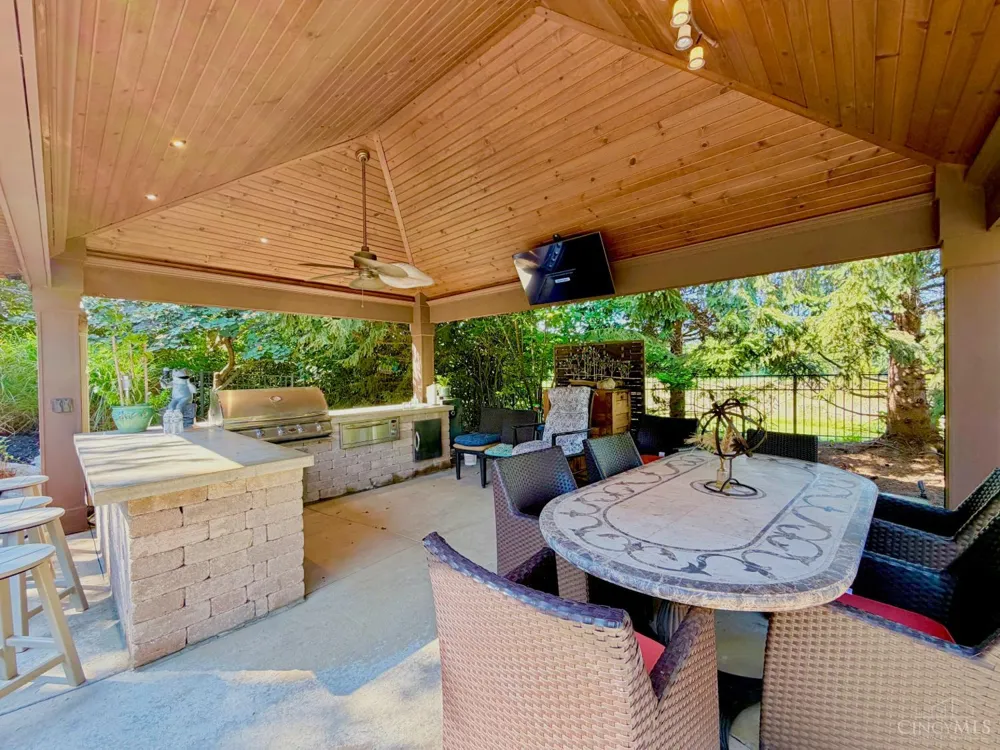 20 Fairwood Drive Miamisburg, OH 45342