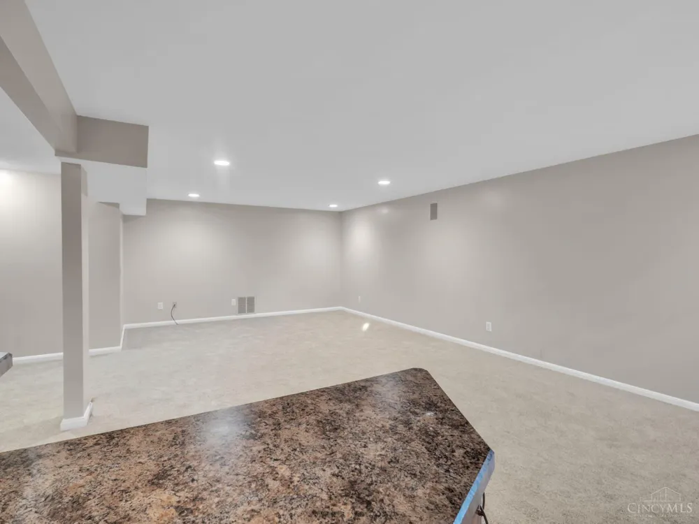 20 Fairwood Drive Miamisburg, OH 45342