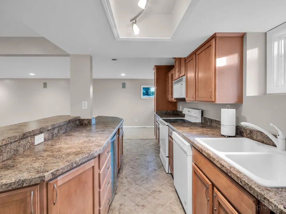 20 Fairwood Drive Miamisburg, OH 45342