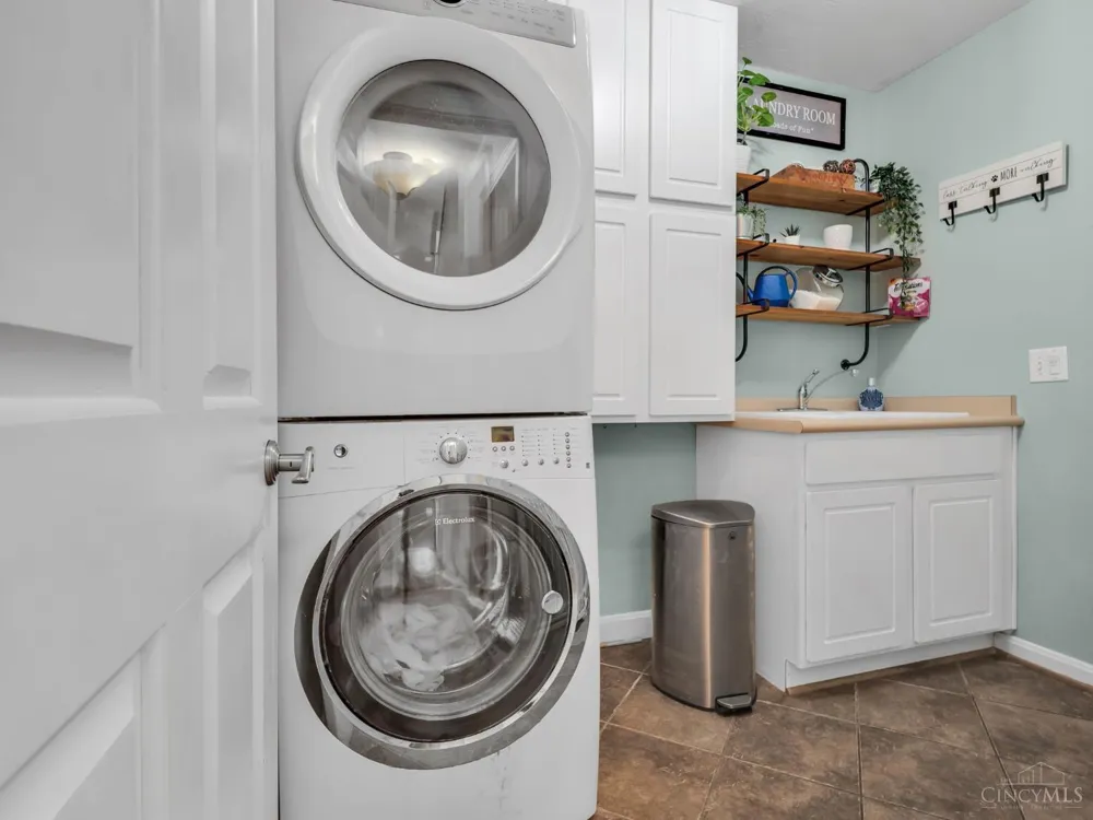 20 Fairwood Drive Miamisburg, OH 45342