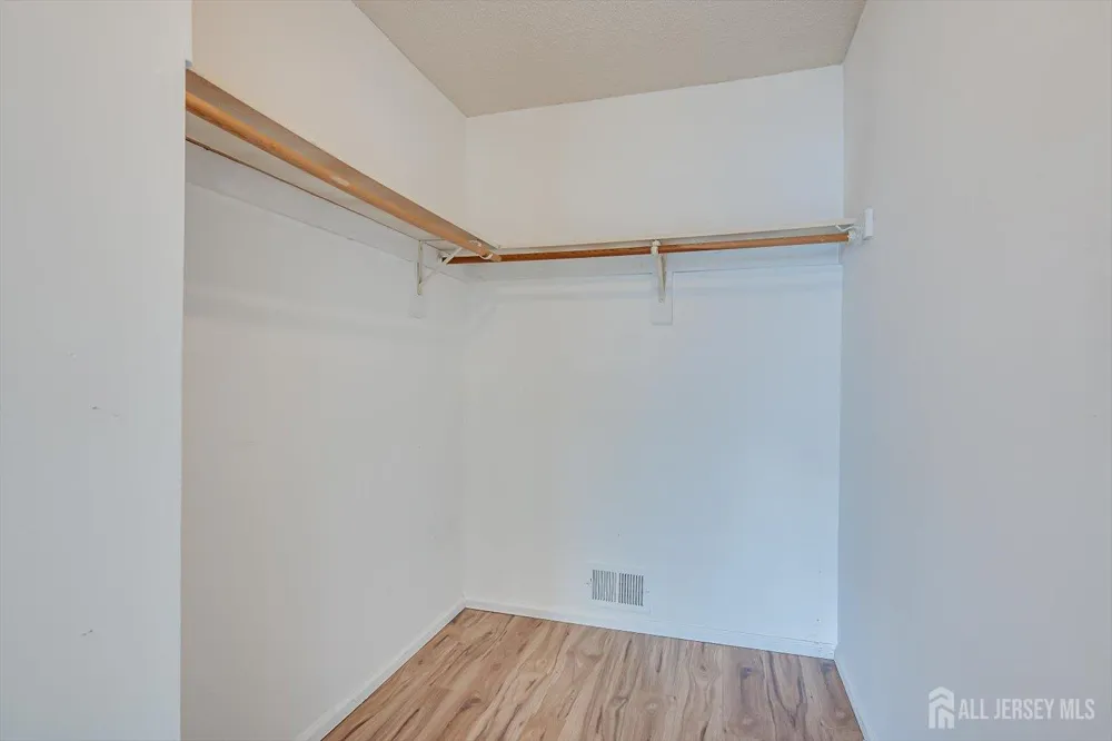 349 Lancaster Court Piscataway, NJ 08854