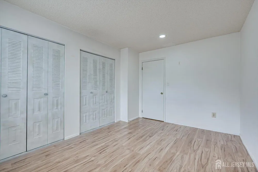 349 Lancaster Court Piscataway, NJ 08854