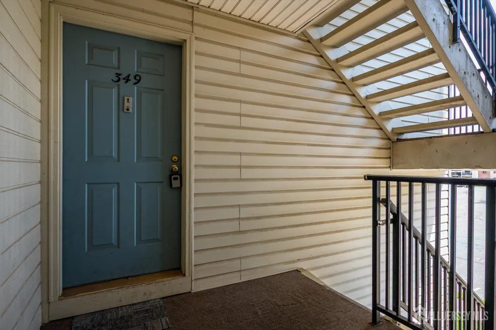 349 Lancaster Court Piscataway, NJ 08854