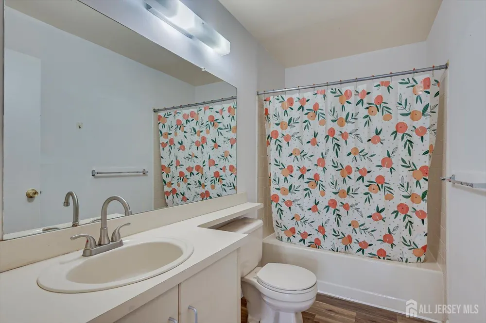 349 Lancaster Court Piscataway, NJ 08854