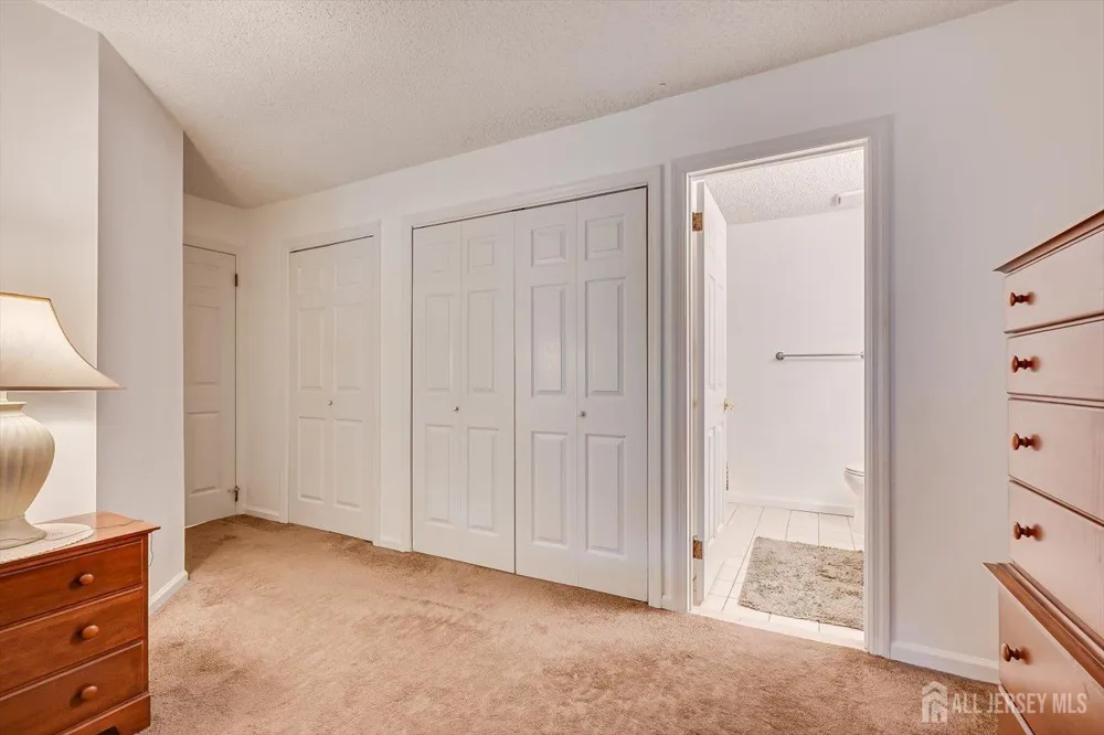 1801 Bayhead Drive Sayreville, NJ 08859