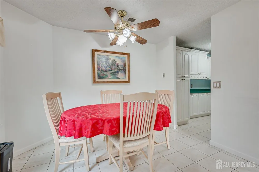 1801 Bayhead Drive Sayreville, NJ 08859