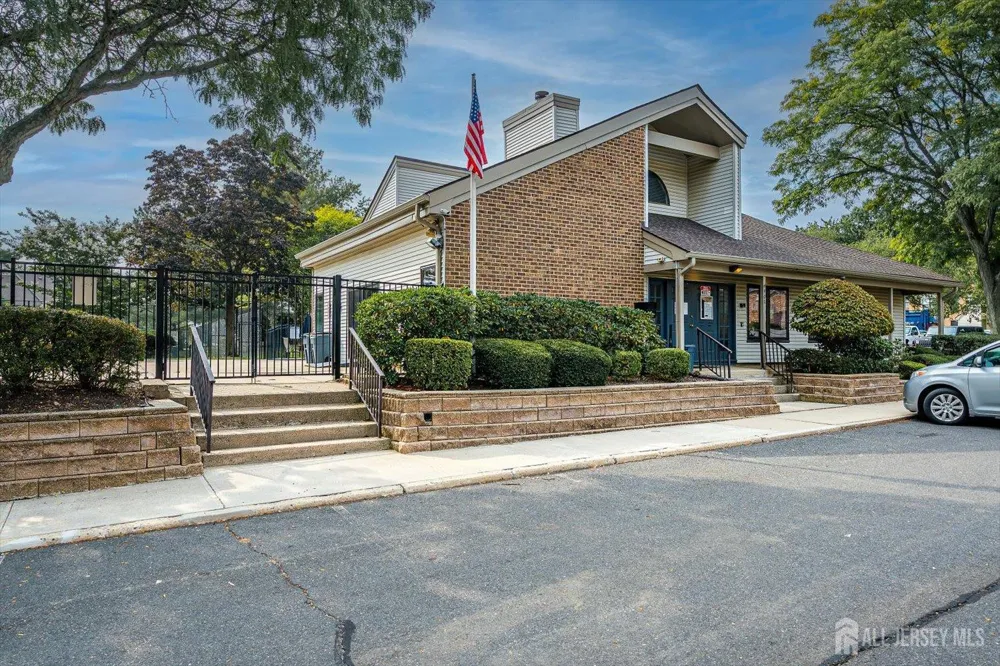 1801 Bayhead Drive Sayreville, NJ 08859