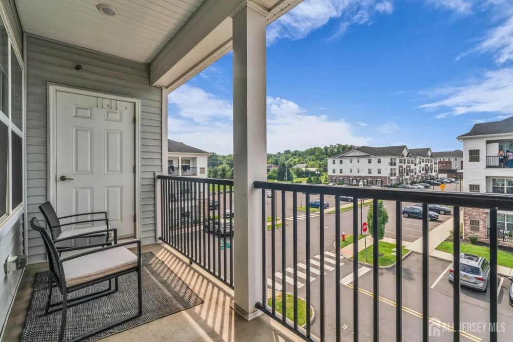 637 Marion Lane Monroe, NJ 08831