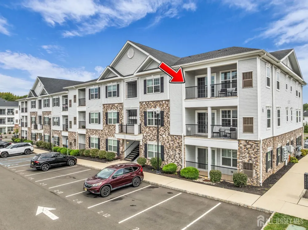 637 Marion Lane Monroe, NJ 08831