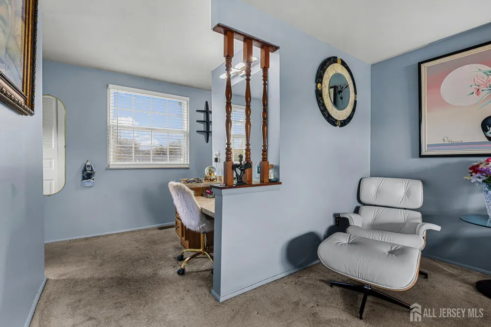 907 Mer-edinburg Road Hamilton, NJ 08690