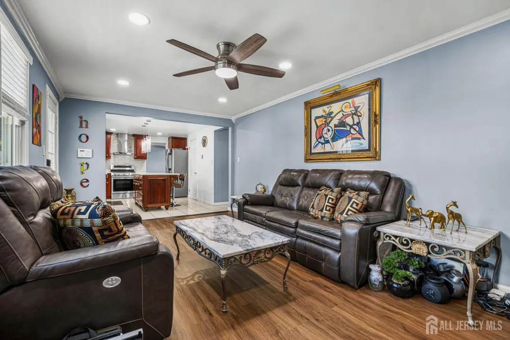 907 Mer-edinburg Road Hamilton, NJ 08690