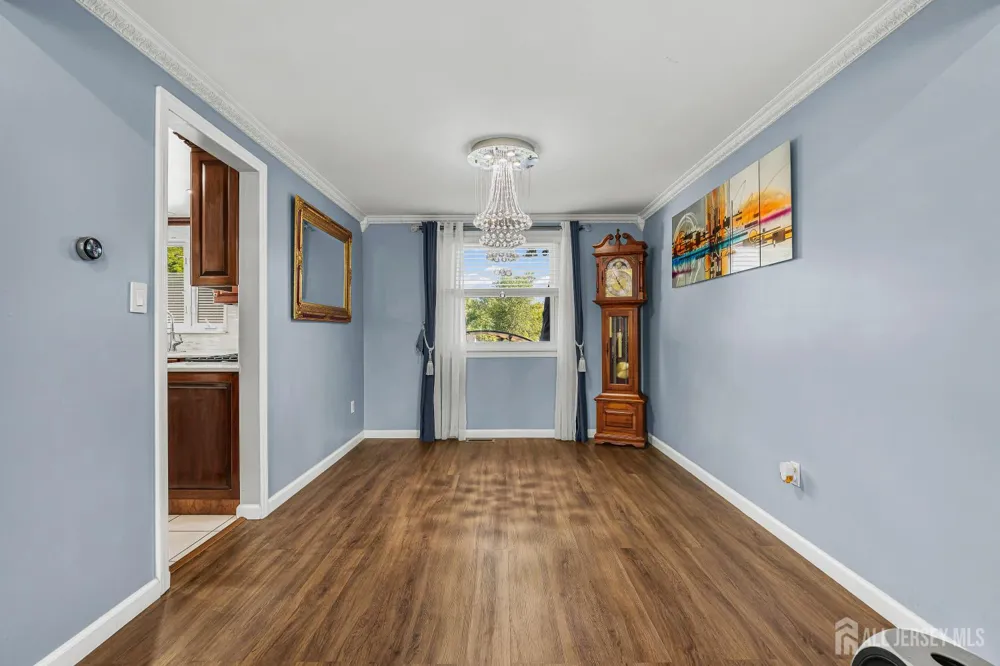 907 Mer-edinburg Road Hamilton, NJ 08690