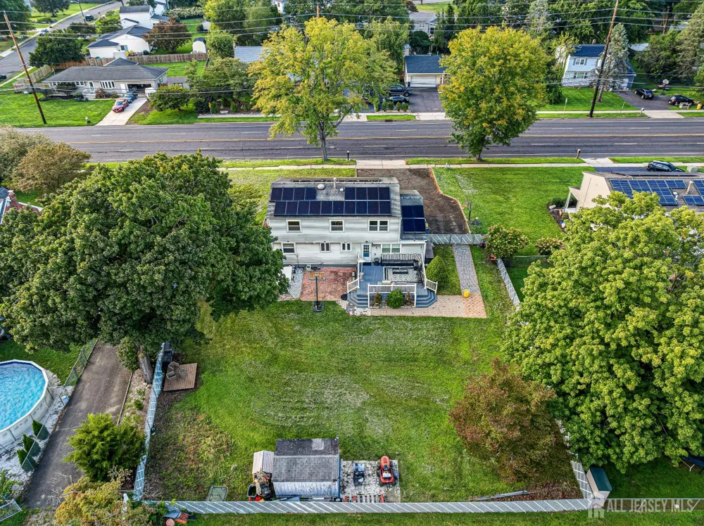 907 Mer-edinburg Road Hamilton, NJ 08690
