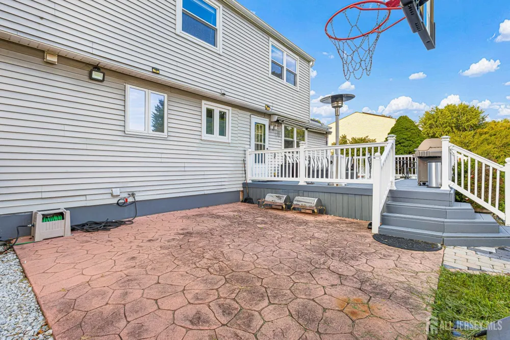 907 Mer-edinburg Road Hamilton, NJ 08690
