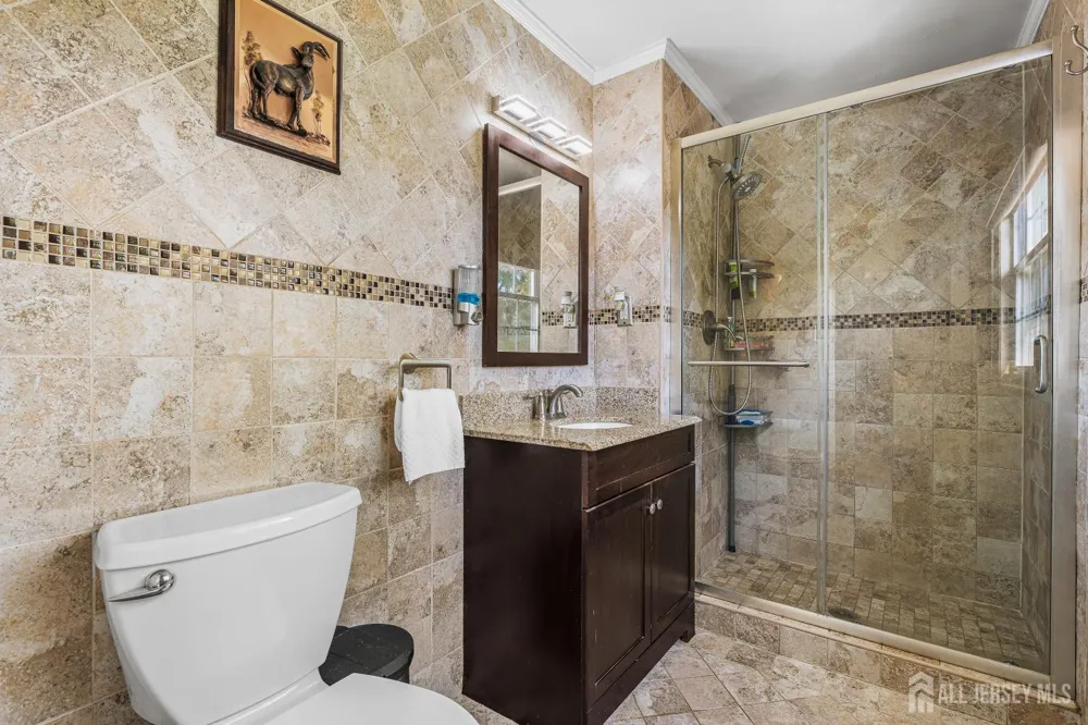 907 Mer-edinburg Road Hamilton, NJ 08690