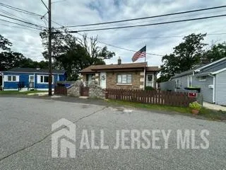 216 Hillcrest Avenue Old Bridge, NJ 08879