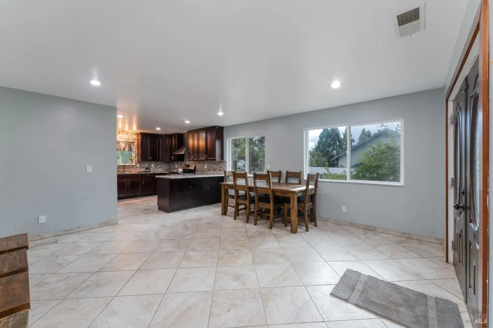 1471 Harrah Place Willits, CA 95490