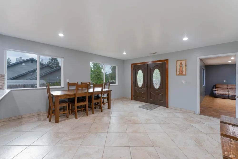 1471 Harrah Place Willits, CA 95490