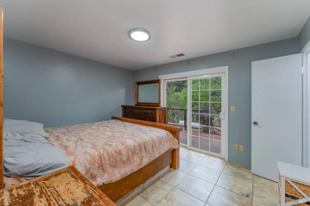 1471 Harrah Place Willits, CA 95490