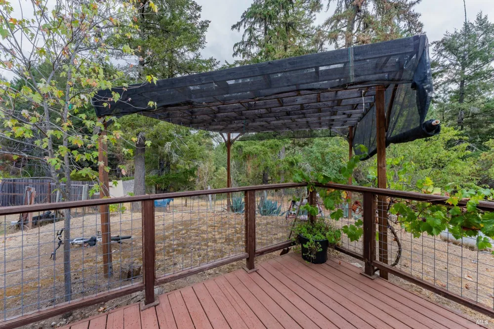 1471 Harrah Place Willits, CA 95490