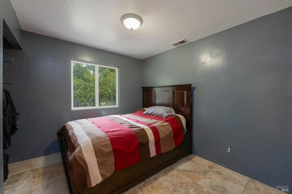 1471 Harrah Place Willits, CA 95490