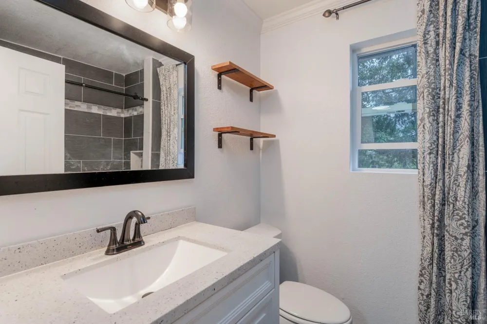 1471 Harrah Place Willits, CA 95490